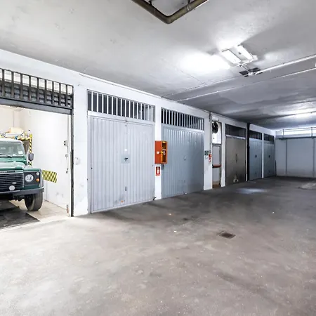 Accogliente Nel Pieno Centro Storico Della Citta Parcheggio In Box Privato Incluso *