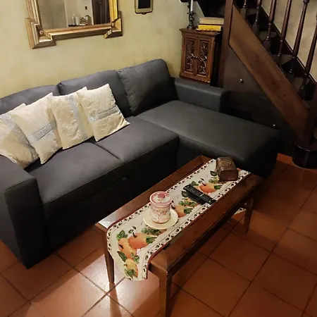 Accogliente Nel Pieno Centro Storico Della Citta Parcheggio In Box Privato Incluso Lägenhet Turin