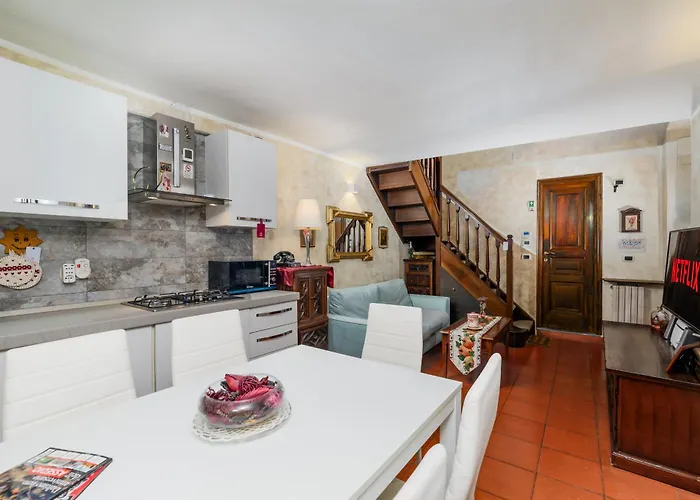 Accogliente Nel Pieno Centro Storico Della Citta Parcheggio In Box Privato Incluso Apartmán