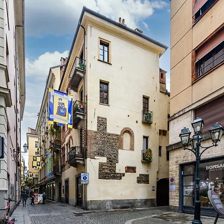 Accogliente Nel Pieno Centro Storico Della Citta Parcheggio In Box Privato Incluso トリノ